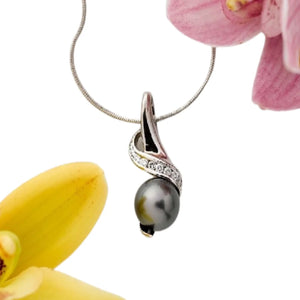 14K Gold Tahitian Black Pearl Pendant with Diamond or Cubic Zirconia Accents