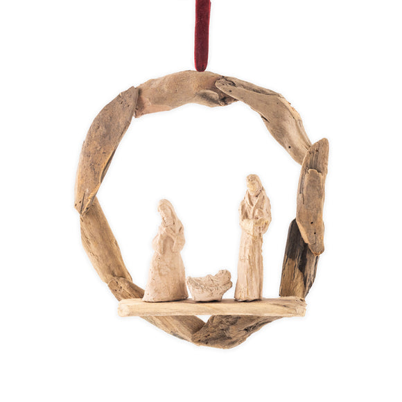 Driftwood-Wreath-with-Holy-Family--10_b1796c8b-9962-4662-aca7-a3faf2ab87d2