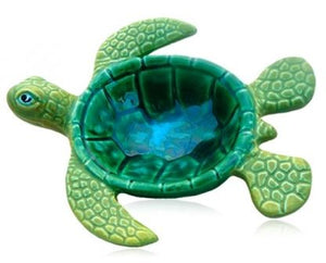 Ceramic bowl designed to look like a turtle